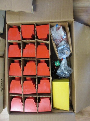 HUGE LOT OF VINTAGE ISCS DAMON EDUCATIONAL SILVER BURDETT COLLEGE KITS SCIENCE - Picture 4 of 24