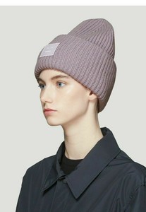 oversized beanie acne