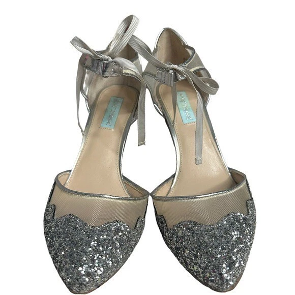 Zapatos de salón Betsey Johnson estela iris plateados brillantes corbata al tobillo talla 10 Foto 3 de 4