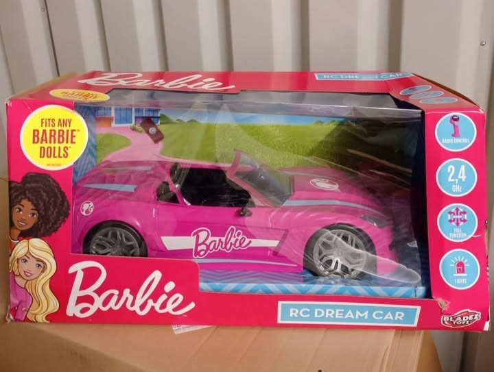 Barbie RC Dream Car - Radio Control With LED Lights - NEW DAMAGED BOX