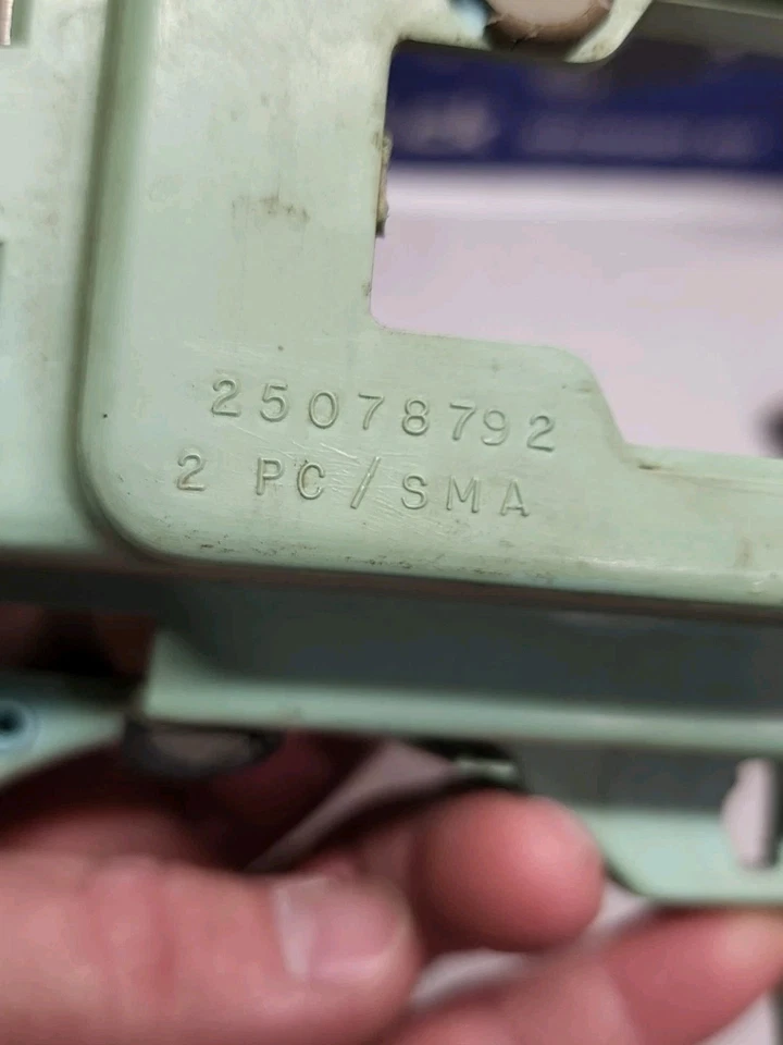 Chevrolet S10 Blazer 1986-1988 cuadro de instrumentos con medidores GM 25078792 Foto 3 de 4