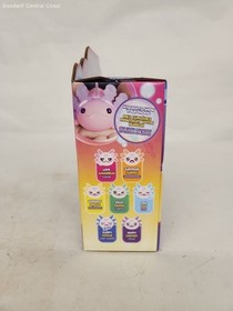 Fingerlings Baby Axolotl Toy - New