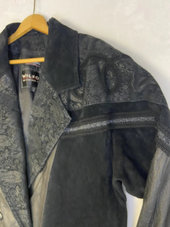 Chaqueta gabardina de cuero negra vintage Wilson cuello cachemir forrada aislada Foto 3 de 4