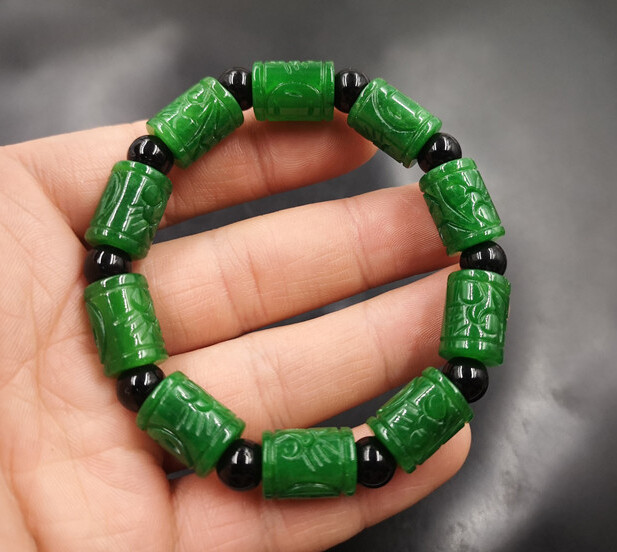 Genuine Emerald Green Jade Jadeite Carved Flower Black Agate Bangle