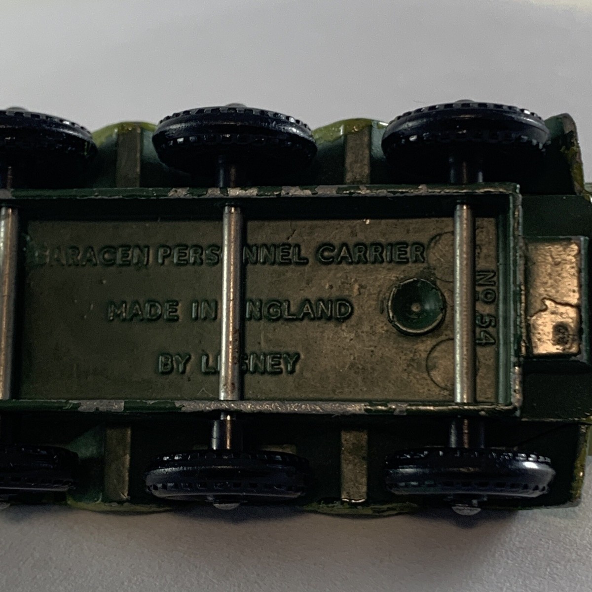 LESNEY MATCHBOX No. 54 Saracen Personnel Carrier Painted C LESNEY MATCHBOX No. 54 Saracen Personnel Carrier Painted C