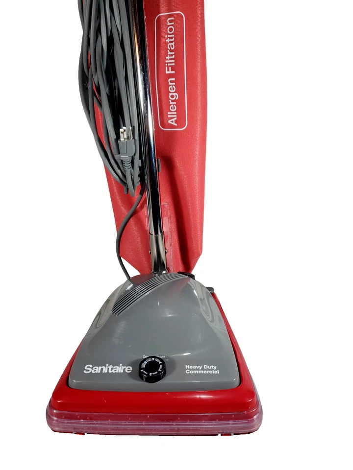 Aspiradora vertical comercial de filtración de alérgenos Sanitaire Electrolux de alta resistencia Foto 2 de 4