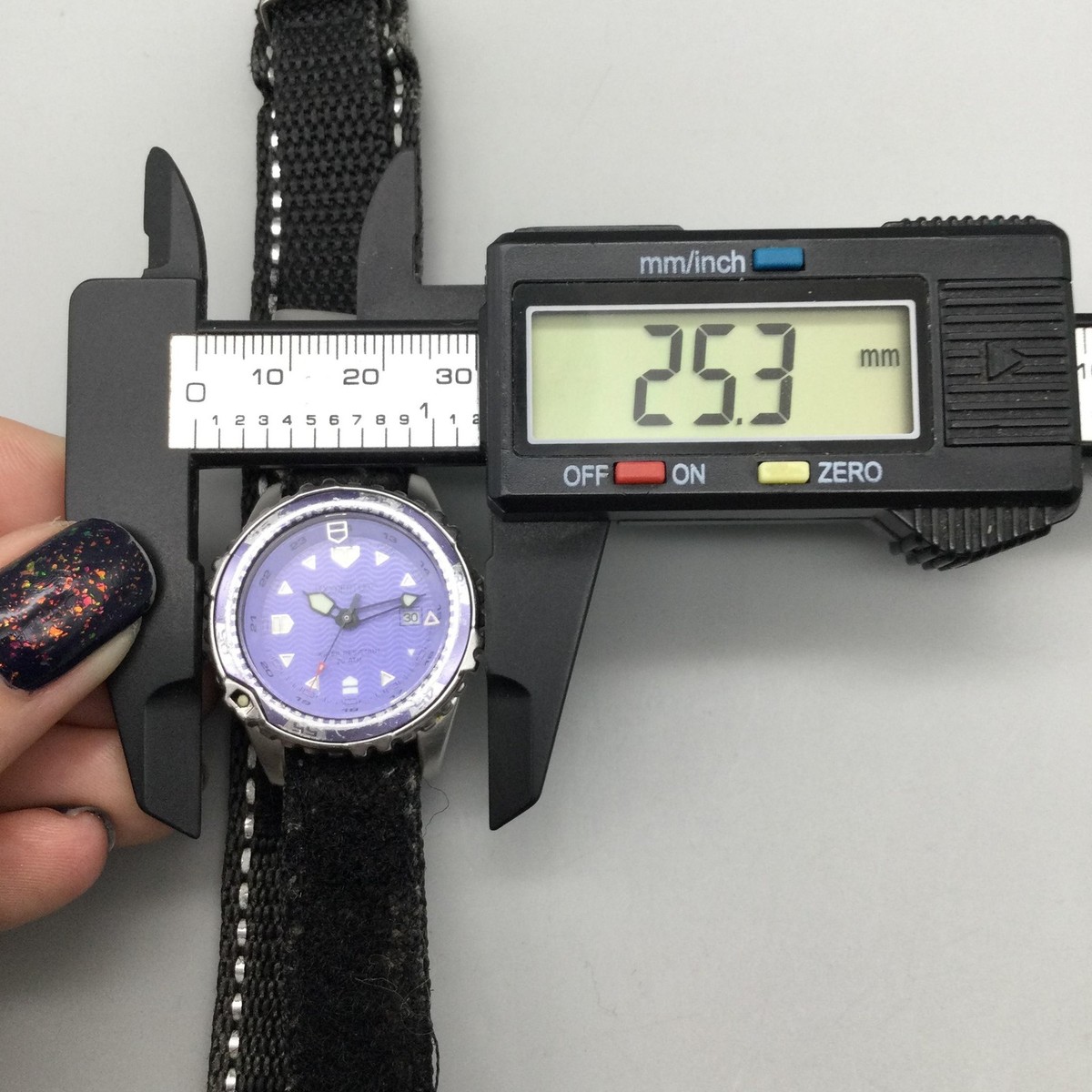 Momentum M1 Mini Womens Watch 25mm Purple Dial Nylon Diver  display picture 3