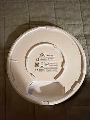Ubiquiti Networks UAP-AC-PRO 1300Mbps Wireless Access Point