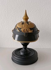 Preußische Pickelhaube Reproduktion aus Kunststoff schönes Dekostück