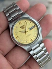 Vintage Seiko 5 automatic Watch 21 Jewels Nice dial Moment 7009 Day Date Japan