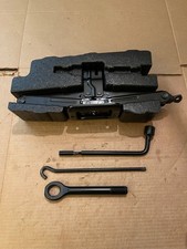 2007-12 HYUNDAI SANTA FE TIRE JACK SET & TOOL KIT SET & FOAM CASE OEM- COMPLETE