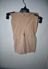 SPANX Seamless Power Sculpting Mid-Thigh Short in Cafe Size: MED #2744 NW OUT Ta