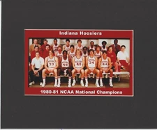 INDIANA HOOSIERS MATTED TEAM PIC OF 1980-81 NCAA BASKETBALL NATIONAL CHAMPS