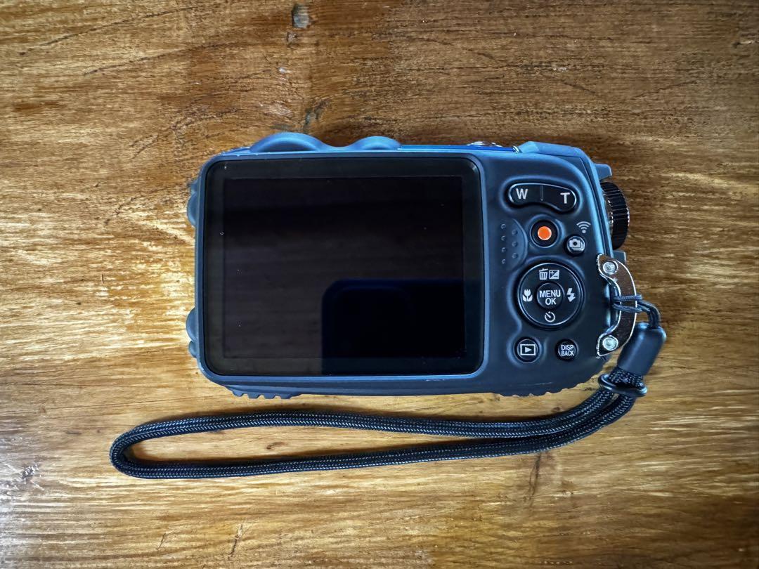 FUJIFILM FINE PIX XP200 Digital Camera Waterproof | eBay