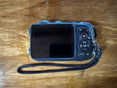 FUJIFILM FINE PIX XP200 Digital Camera Waterproof | eBay