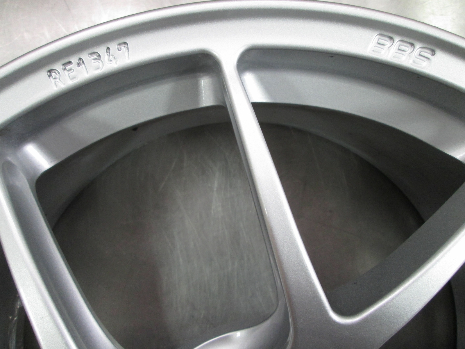 Front BBS Challenge Wheel Rim RE1347 18x8 Inch Offset +31.5 6.7kg Ferrari