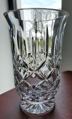 Schwere Kristallvase für Blumen 6'' hoch 3,75'' Durchmesser