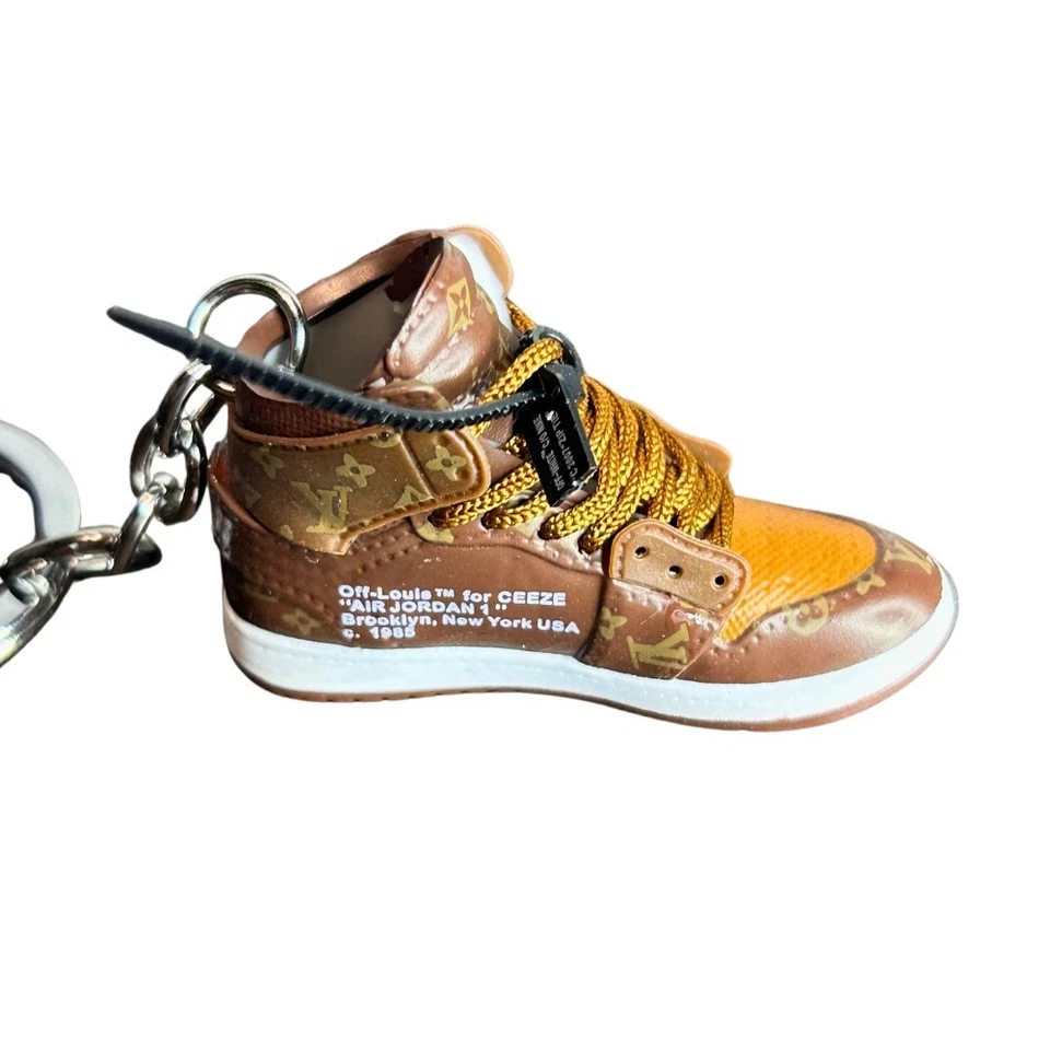 Mini Nike Air Jordan X Louis Vuitton Llavero 3D Goma Foto 4 de 4