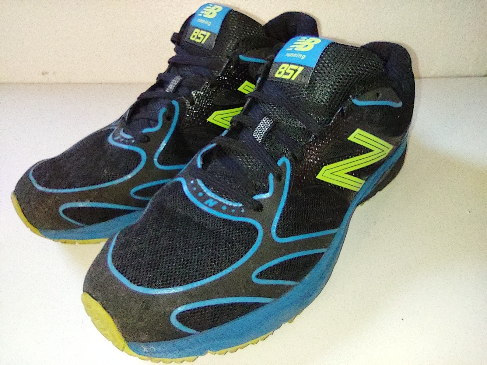 SAOLA New Balance 851 Acteva Lite Uomo Taglia 8.5 Trail Running ME851BY1 Nero Blu Giallo
