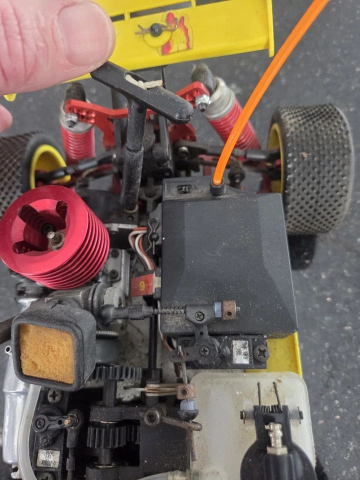 IRC Racing Vulcan SE 1/16 Scale Nitro Buggy. Used. - Image 3 of 4