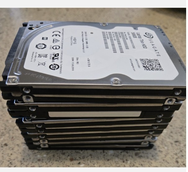 Lot of  10 mixed brand SATA 2.5