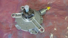 Toyota 29300-0P021 Vacuum Pump 29300-0P020 293000P021 Tacoma OEM 2017 TRD SR SR5