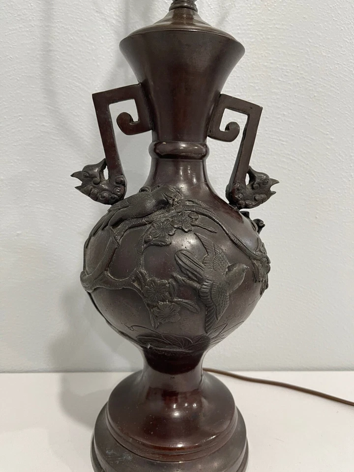 Antique Chinese or Japanese Bronze Vase w/ Birds & Flowers Mounted as Lamp - Imagem 2 de 4