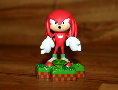TOTAKU Sonic the Hedgehog Knuckles No 20 Figure FIRST EDITION Sega Playstation 