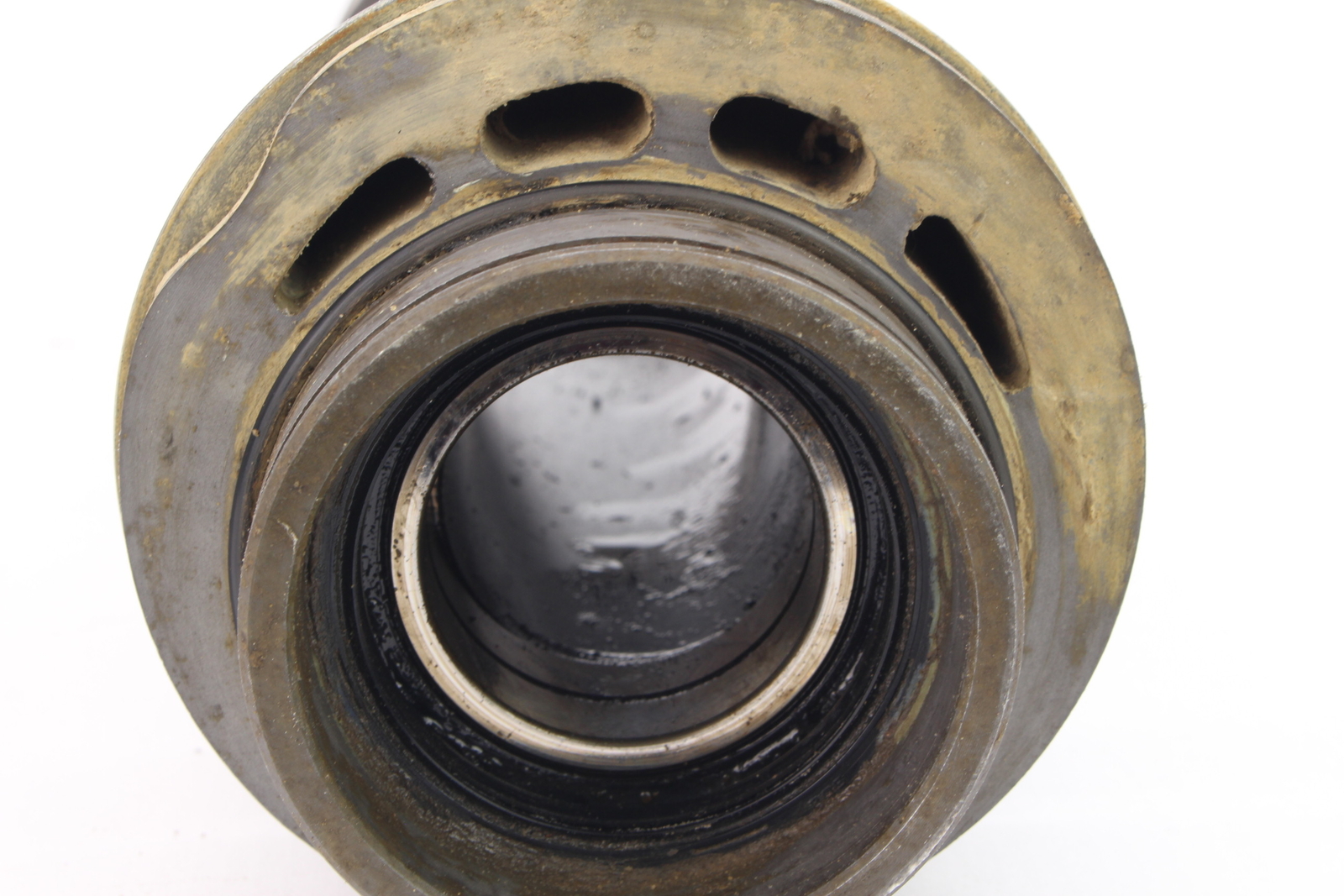 2008 Suzuki Ltr 450 Ltr450 Rear Wheel Axle Bearing Carrier 2494a for