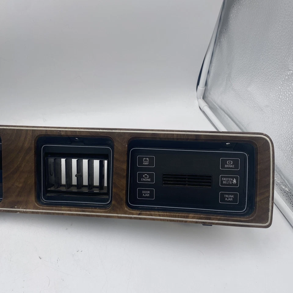 87 88 89 LINCOLN MARK VII LSC TABLERO PANEL BISEL VENTILACIÓN E4LB63044D70 Foto 2 de 4