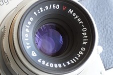 MEYER OPTIK GORLITZ TRIOPLAN 2.9/50 RED V 12 BLADES, EXA/EXAKTA MOUNT