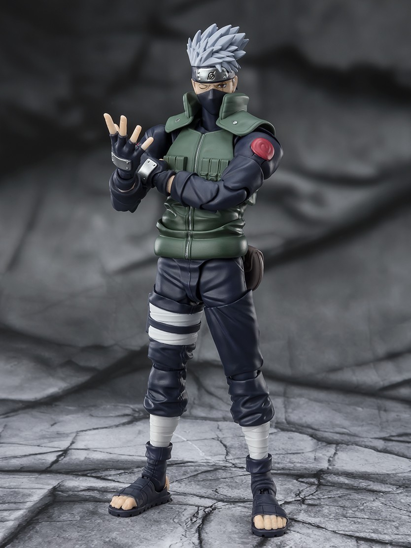 Bandai S.H. Figuarts Naruto Shippuden Kakashi Hatake the Famed Sharingan Hero