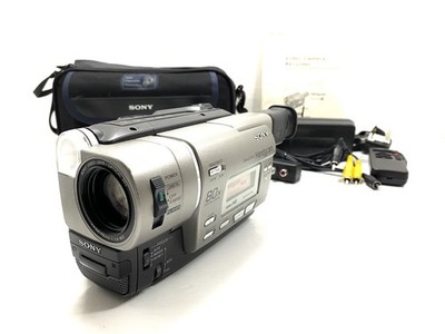 SONY CCD-TR417E Video8 XR Tape Video Camera HANDYCAM Complete Working Set