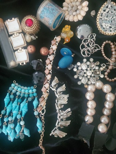 Vintage Estate Jewelry Pieces Lot For Crafts - Picture 2 of 6