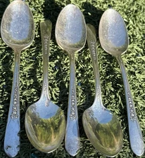 Wm Rogers Mfg Co Original Rogers Silverplate Spoons Set of 5 – 6 Inch Vintage