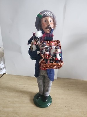Byers Choice Christmas Caroler Nutcracker Vendor Man w Mustache Basket Toy 2005