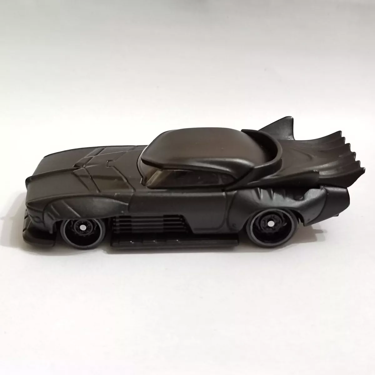 EXCLUSIVO Carrinho Hot Wheels - DC Comics - Batman - Batmóvel Clássico da  Série de TV - Mattel