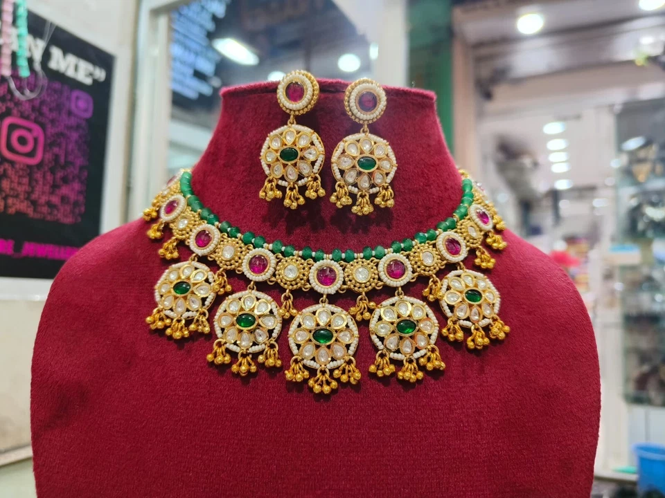 Gargantilla Kundan india Bollywood chapada en oro collar nupcial pendientes conjunto de joyería Foto 3 de 3