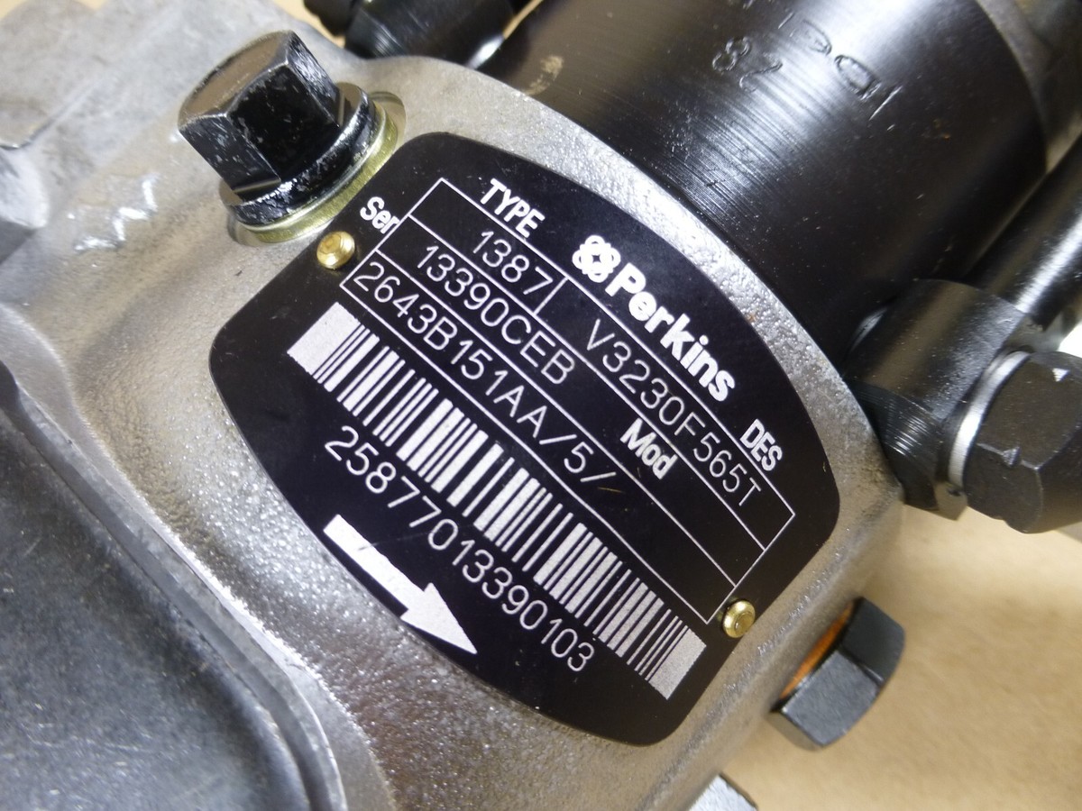 OEM Perkins 3230F565T Diesel Fuel Injection Pump 2643B151 Delphi