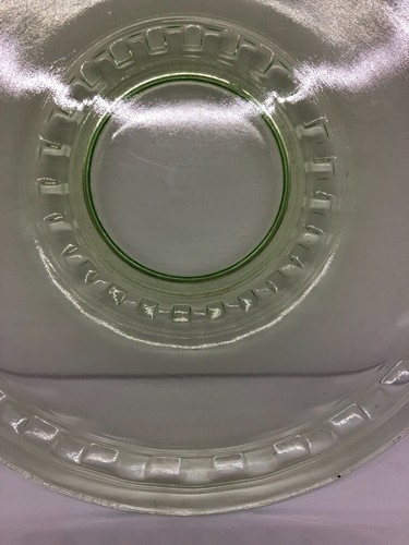 Uranium Green Art Deco Etched Faceted Plate - Picture 5 of 12
