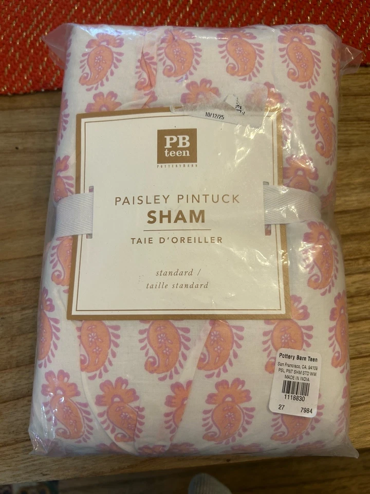 Almohada estándar Pottery Barn Teen rosa cachemira pin tuck detalles nuevos con etiquetas niñas Foto 2 de 4