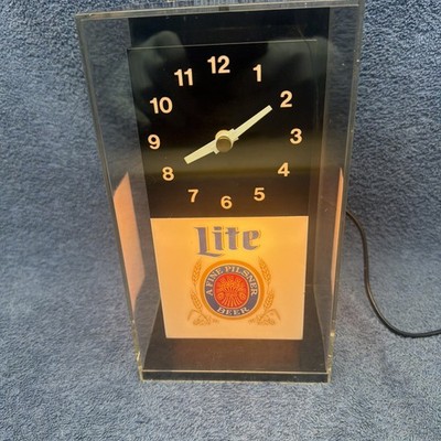 VINTAGE 1992 LITE BEER FROM MILLER LIGHT UP CLOCK 9 “ X 5” X 4