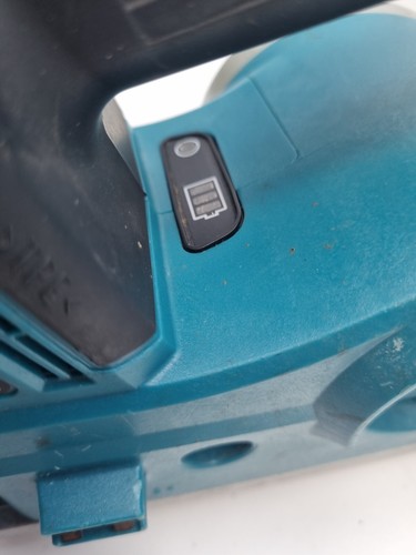 Makita 18v Brushless Planer DKP181 - Used - Picture 8 of 9
