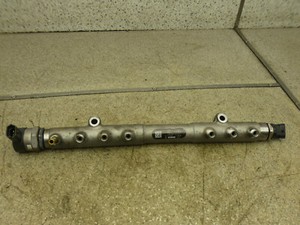 Einspritzleiste 0445215023 31259011 210Tkm Volvo XC90 2.4 D5 AWD 09.1562.069