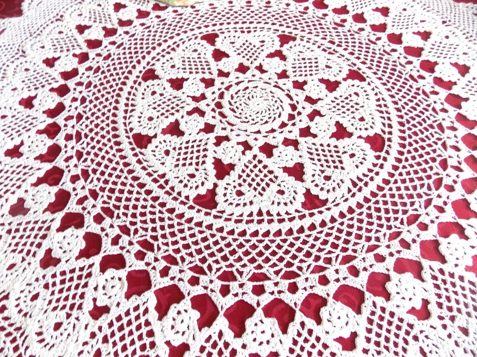 NAPPE CROCHET MAIN CREATION S RAISONNIER ARTISANAT FRANCAIS LES COEURS - Photo 2/4