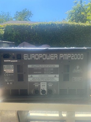 BEHRINGER Europower Model PMP2000