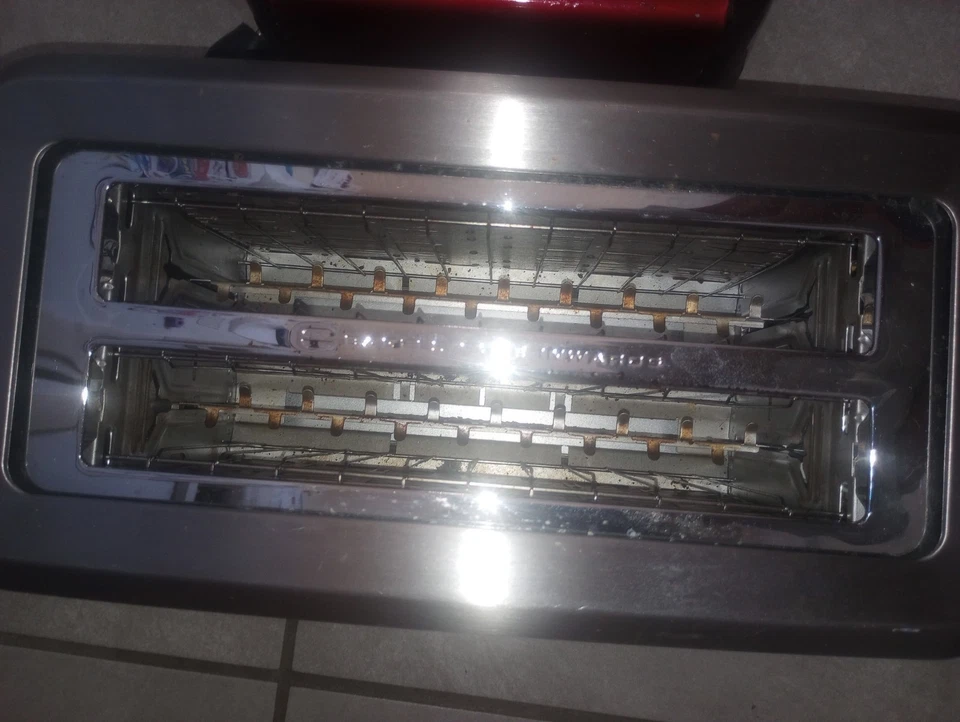 Breville BTA730XL “A Bit More” 2-Slice Toaster Stainless Steel New Sealed - Image 3 of 4