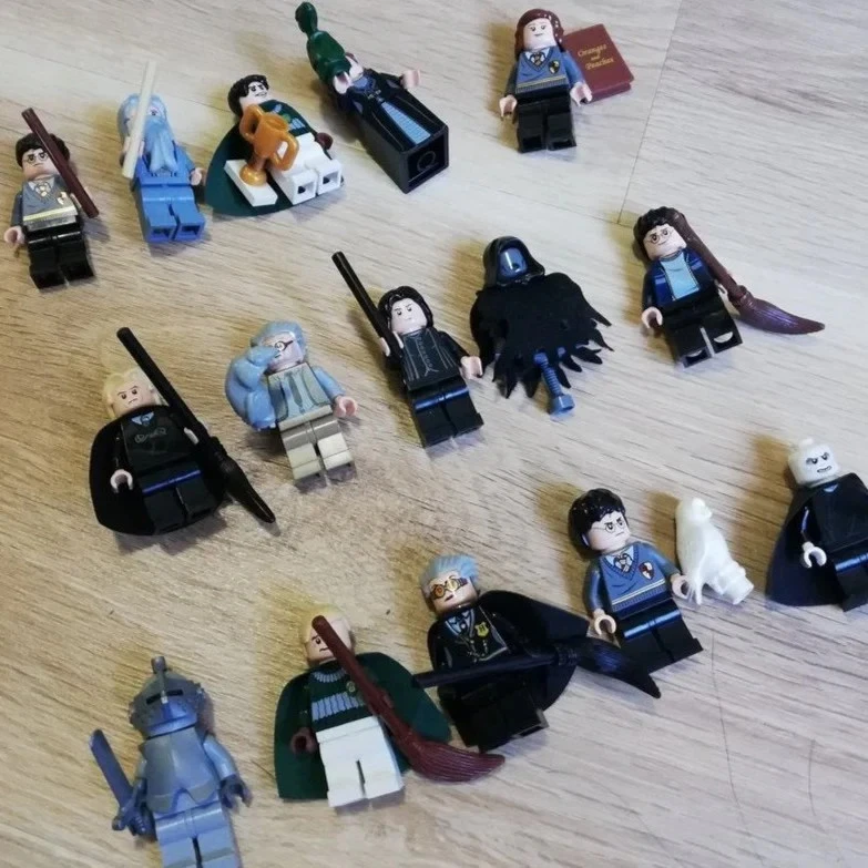 LEGO Harry Potter Minifigure x5 Figs per order + Accessories - Surprise Packs! - Image 4 of 4