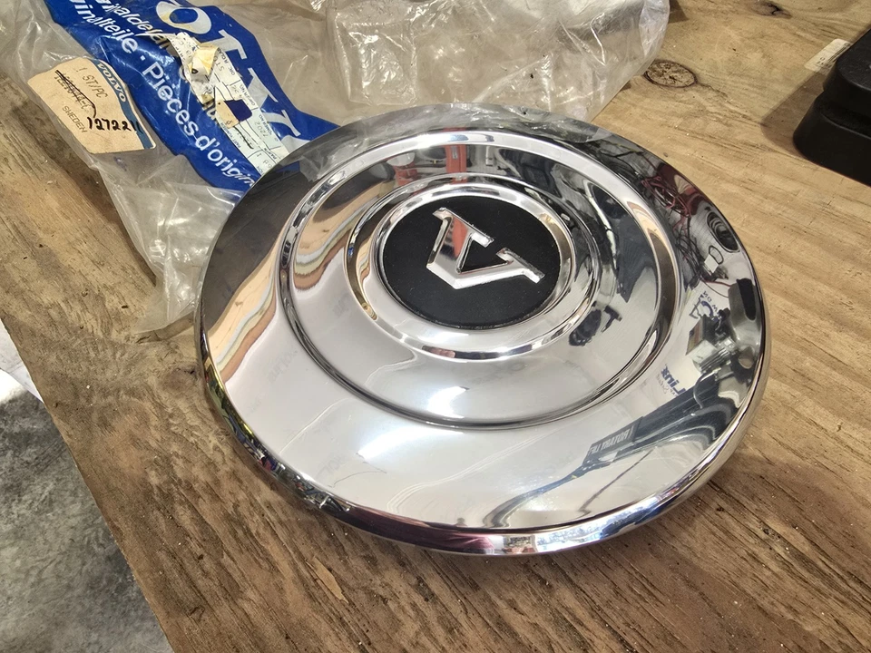 Tapacubos central Volvo 240 242 244 245 acero inoxidable 1 pieza **TEMPRANO** GL #2 Foto 2 de 4