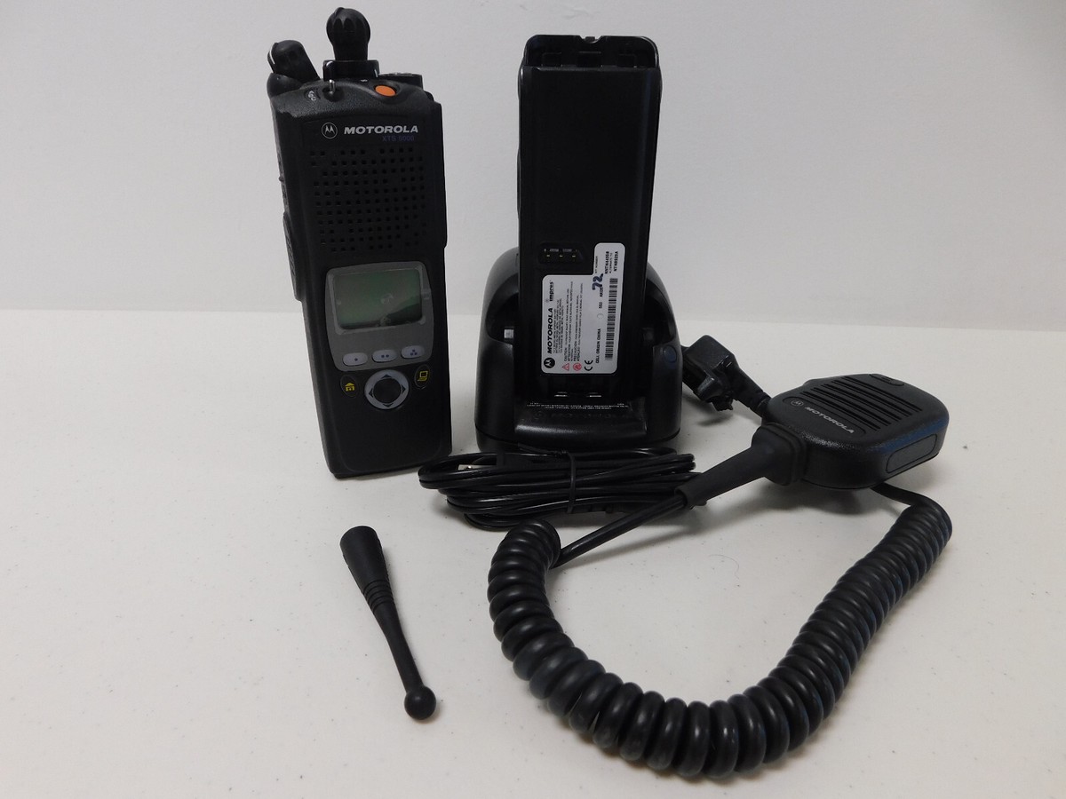Motorola XTS5000 7/800mhz P25 Phase 1 digital trunking portable